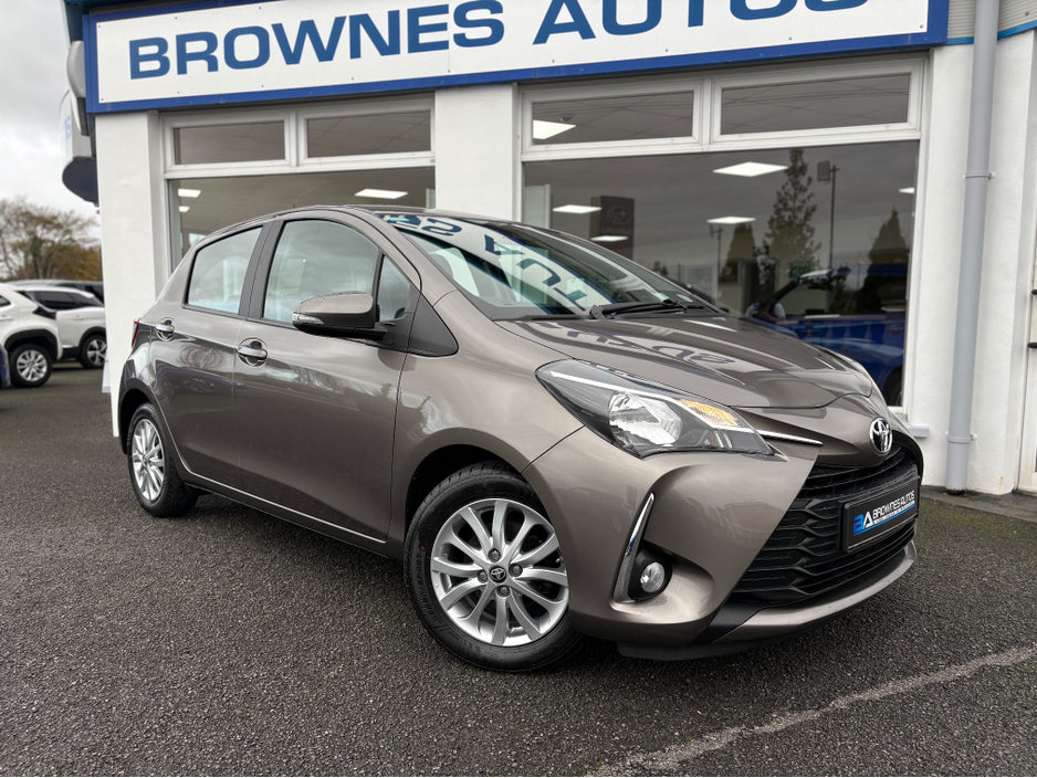 2017 Toyota Yaris 1L Petrol For Sale Images