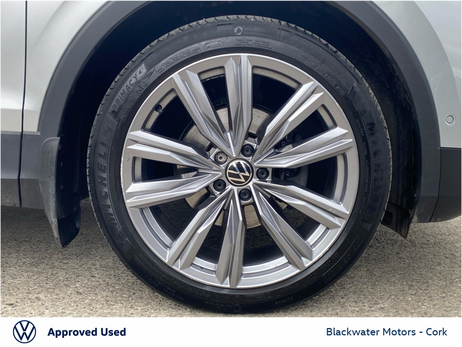 Volkswagen Tiguan 2.0TDI 150BHP ELEGANCE — thumbnail 9