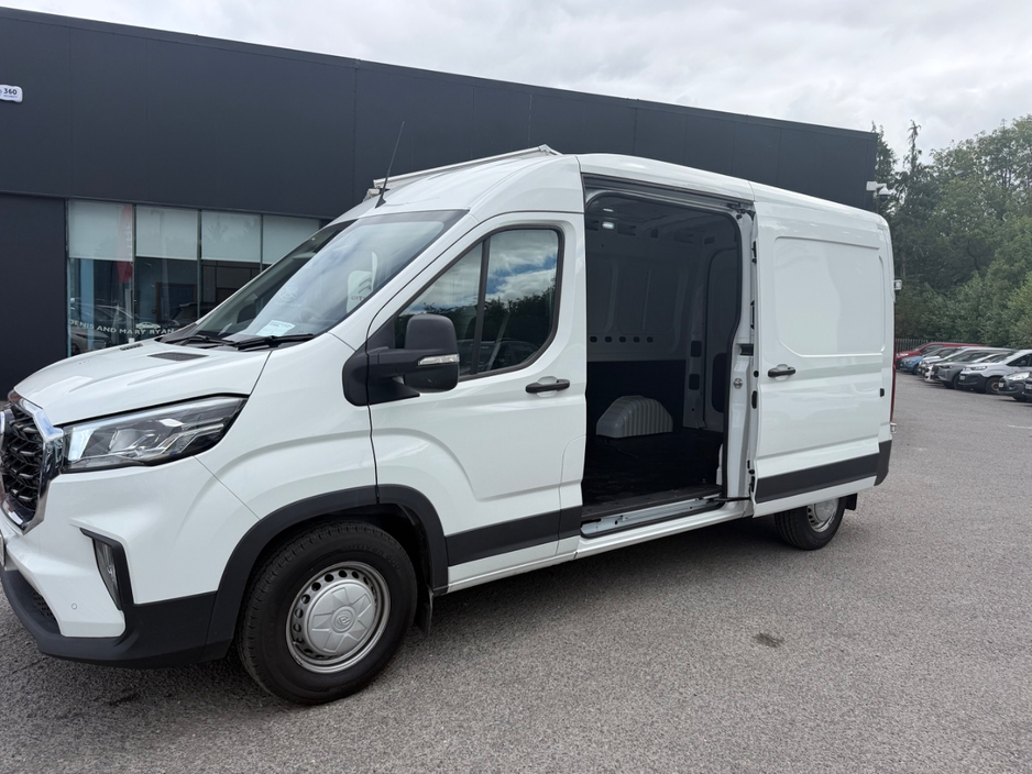 2026 Maxus Deliver 9 2L Diesel For Sale Images