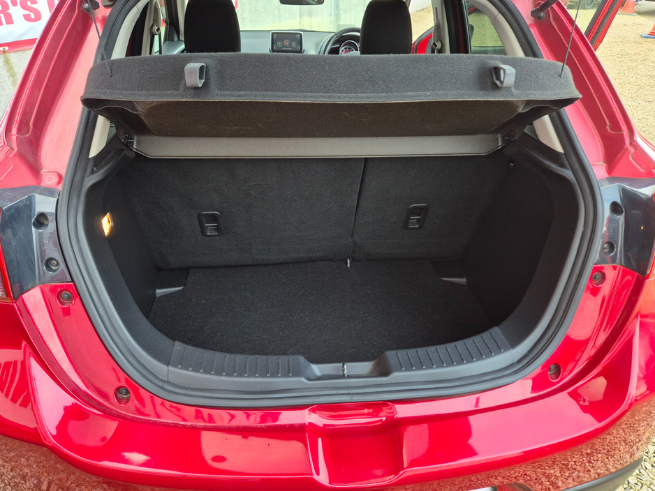 Mazda Demio — thumbnail 16