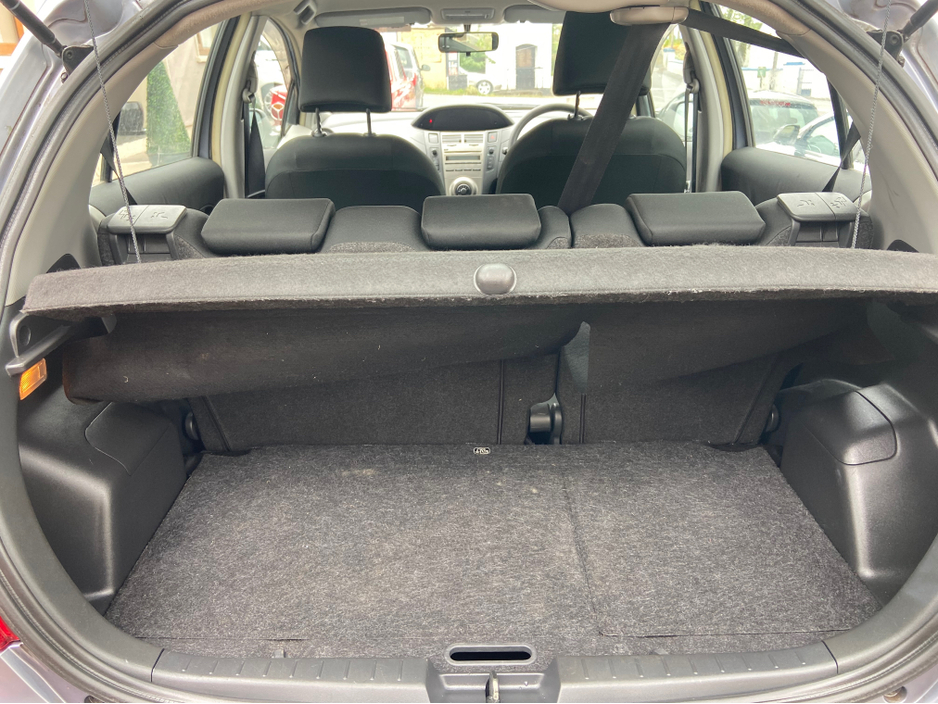 2010 Toyota Yaris 1L Petrol For Sale Images