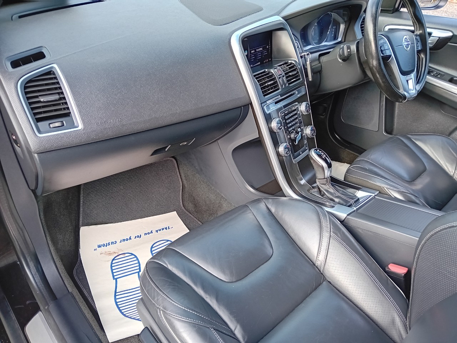 2017 Volvo XC60 2.4L Diesel For Sale Images