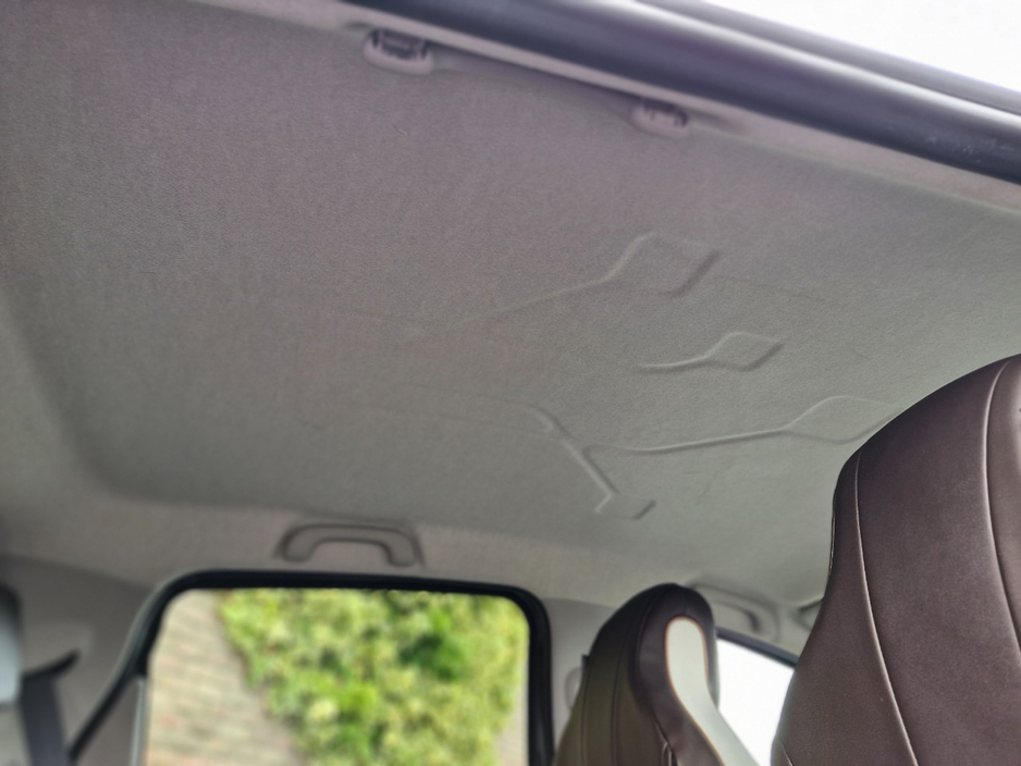 Renault Zoe SIGNATURE NAV BOSE EDTION — thumbnail 17
