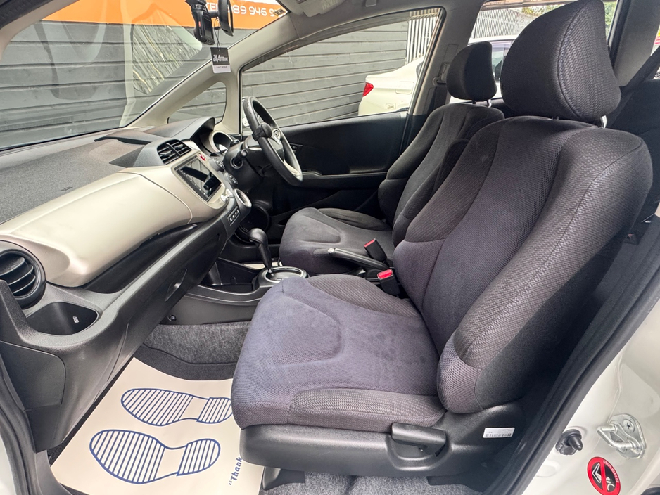 Honda Fit 1.3 HYBRID 5DR AUTO — thumbnail 11