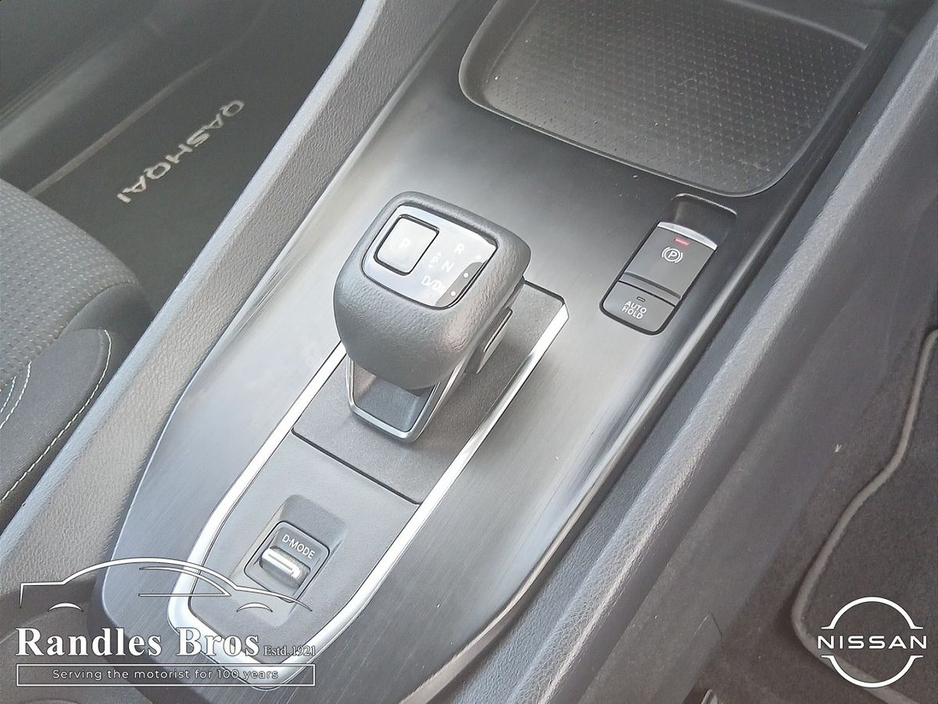 Nissan Qashqai 1.3 PET MILD HYBRID SV CVT — thumbnail 17
