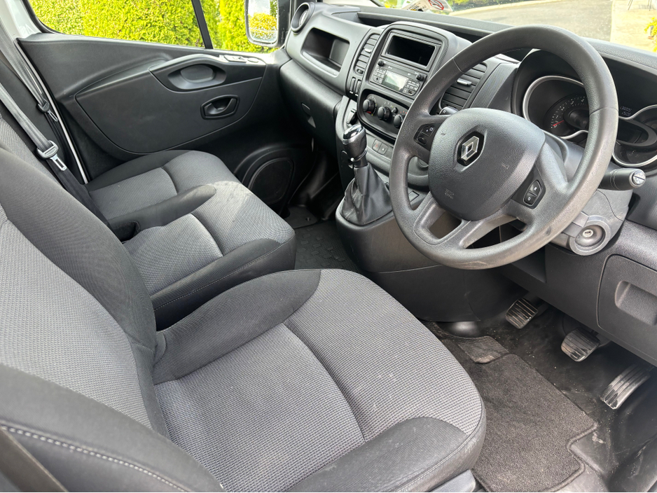 2021 Renault Trafic 2L Diesel For Sale Images