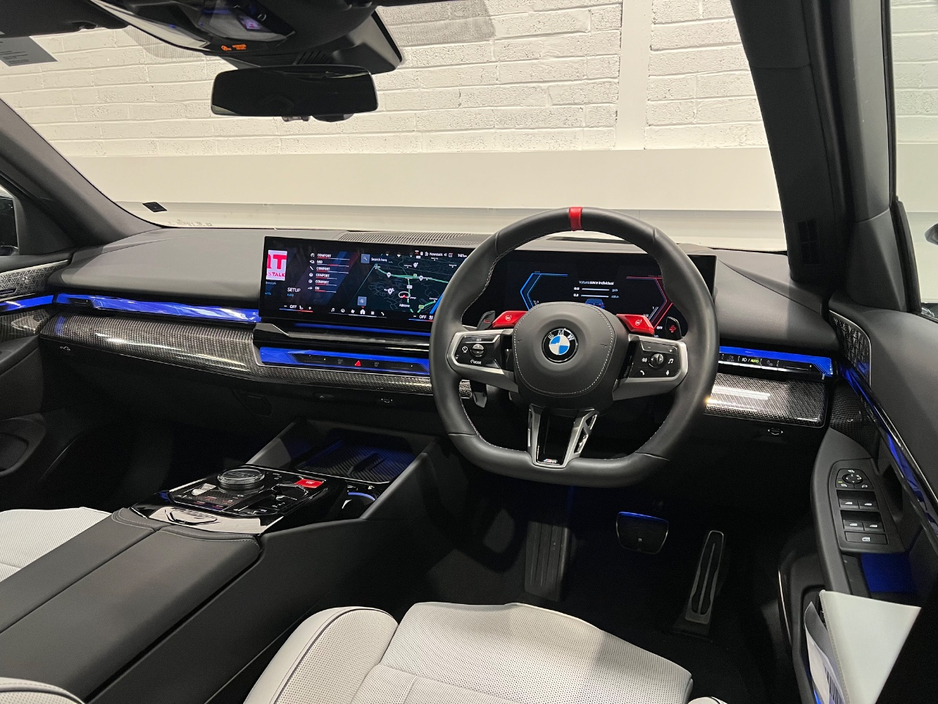 2025 BMW M5 4.5L Petrol Plug-in Hybrid For Sale Images