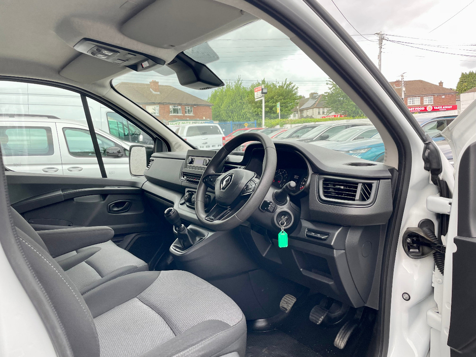 2023 Renault Trafic 2L Diesel For Sale Images