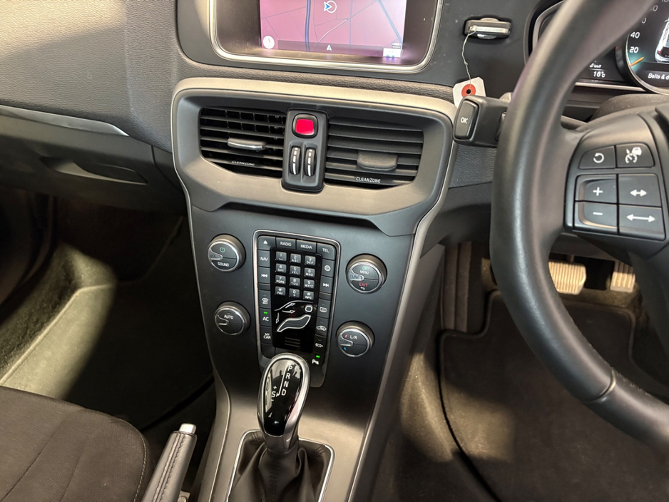2018 Volvo V40 1.6L Petrol For Sale Images