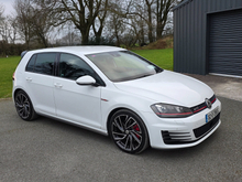 Volkswagen Golf 2.0 TSI GTI