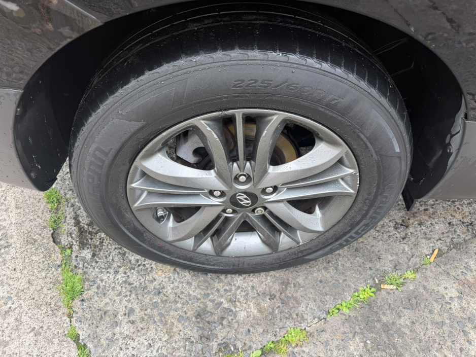 2014 Hyundai ix35 1.7L Diesel For Sale Images
