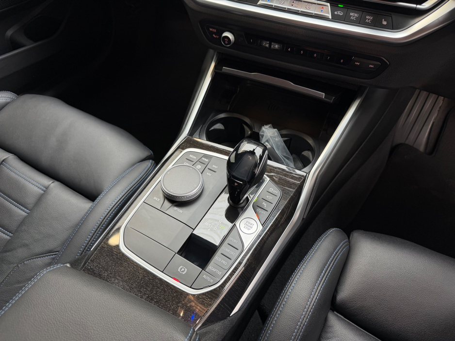 BMW 3 Series 320D M-SPORT PRO X-DRIVE M-PERFORMANCE 2.0 DIESEL AUTOMATIC // M3 UPGRADED WHEEL PACKAGE // FULL M-PERFORMANCE KIT // PRO MEDIA PACK // APPLE CARPLAY // PRIVACY PACK // AA APPROVED DEALER 2026 — thumbnail 37