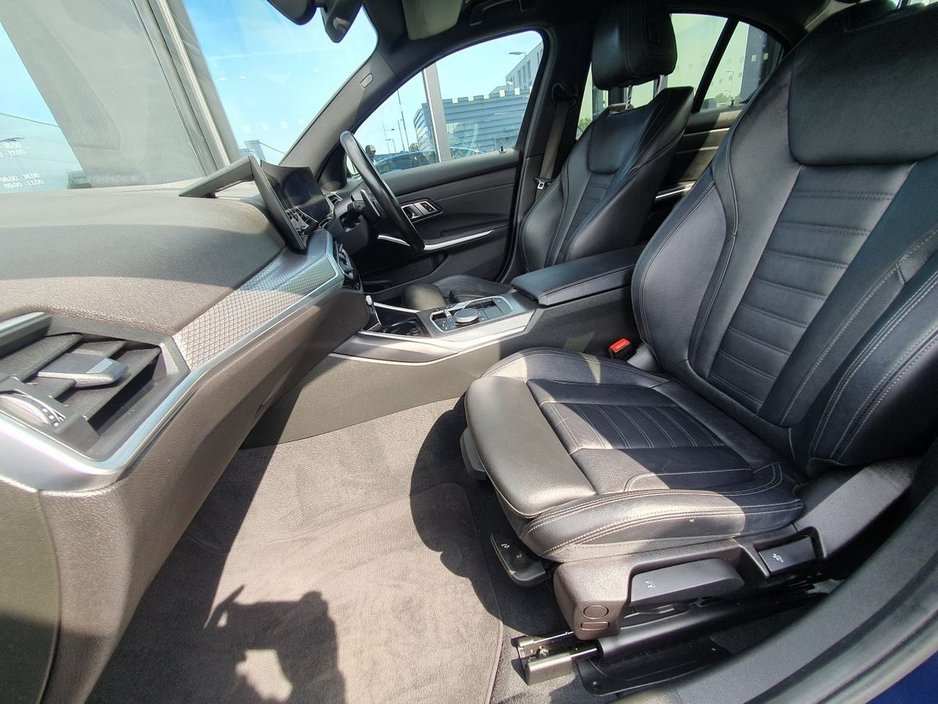 BMW 3 Series 330e M Sport Saloon — thumbnail 7