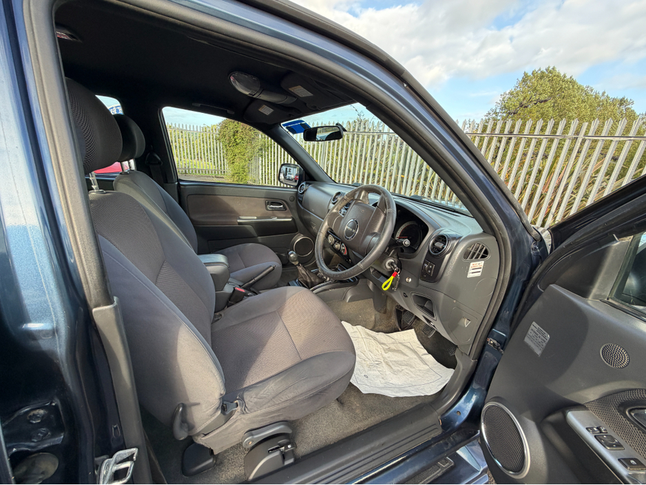 2010 Isuzu D-MAX 3L Diesel For Sale Images