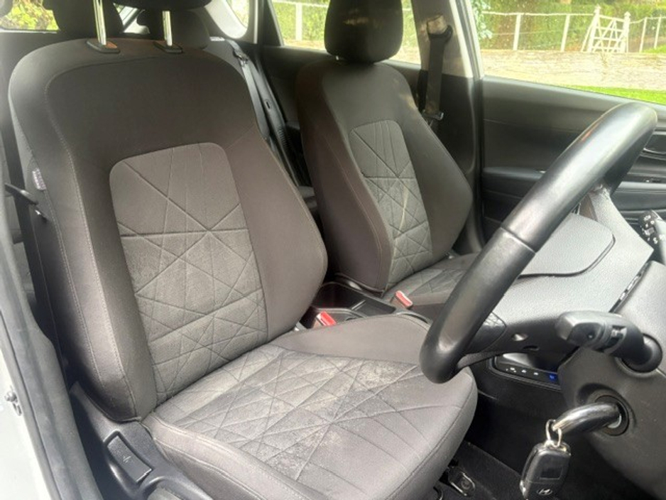 2022 Hyundai Bayon 1L Hybrid For Sale Images