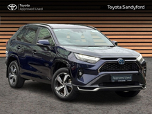 Toyota Rav4 AWD SOL PHEV // FULL LEATHER HEATED SEATS // CLIMATE CONTROL // APPLE CARPLAY/ANDROID AUTO // FULL WARRANTY