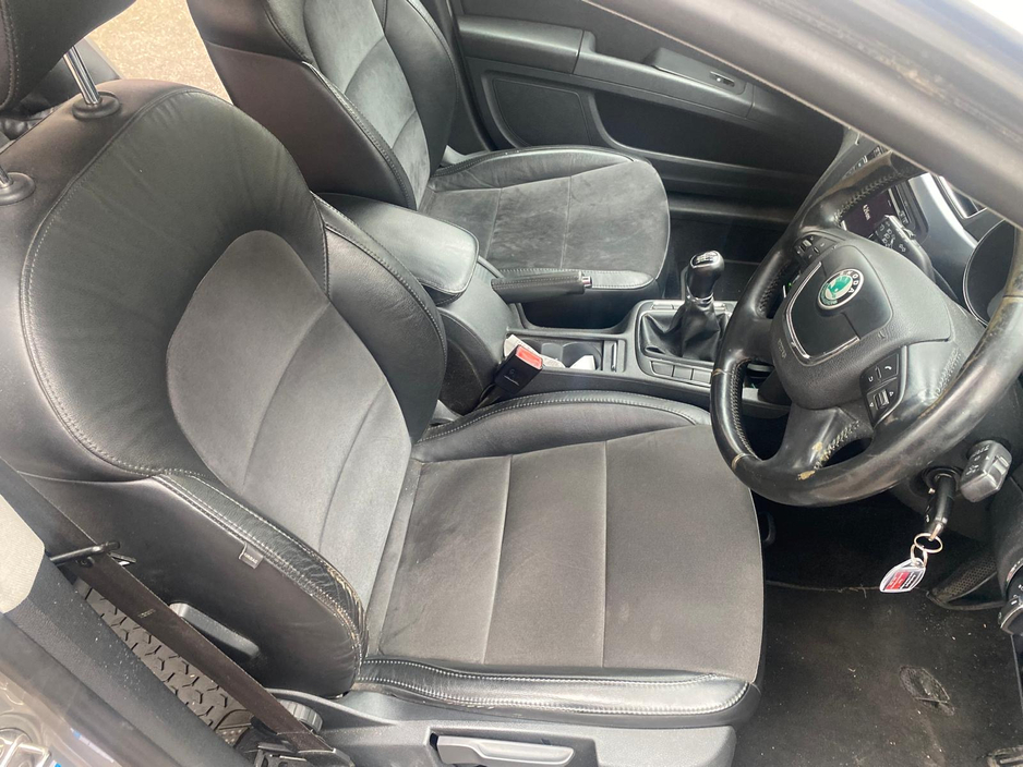2013 Skoda Superb 2L Diesel For Sale Images