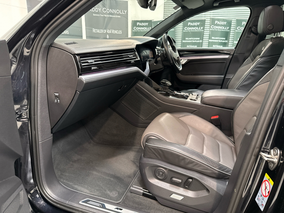2021 Volkswagen Touareg 3L Diesel For Sale Images