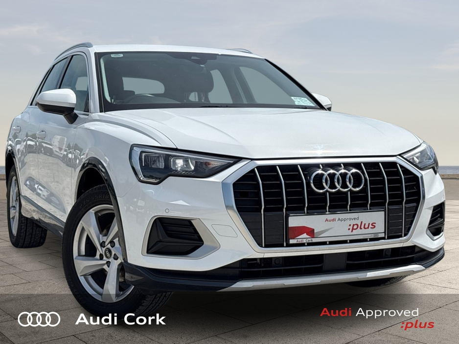 Audi Q3 2.0 35TDI SE AUTOMATIC WITH HEATED SEATS AND FOLDING MIRRORS