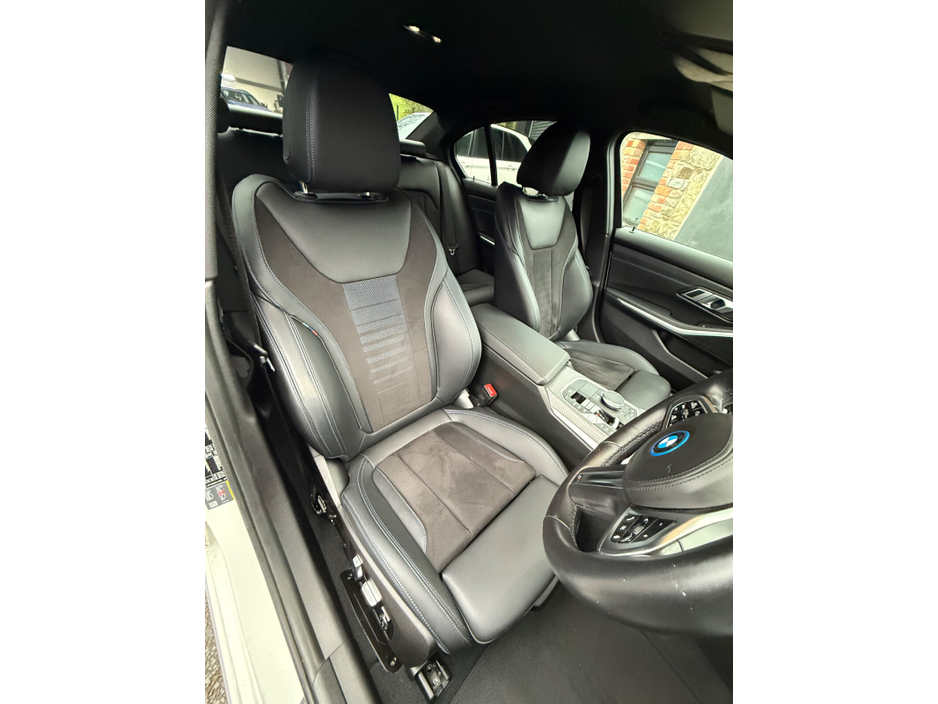 2023 BMW 3 Series 2L Petrol Plug-in Hybrid For Sale Images
