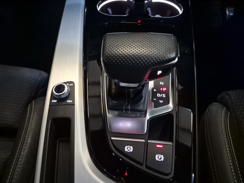 2024 Audi A4 2L Diesel For Sale Images