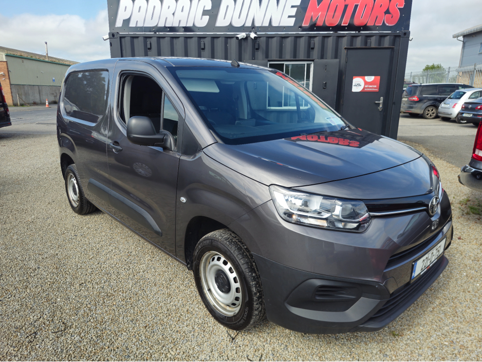 2022 Toyota Proace 1.5L Diesel For Sale Images