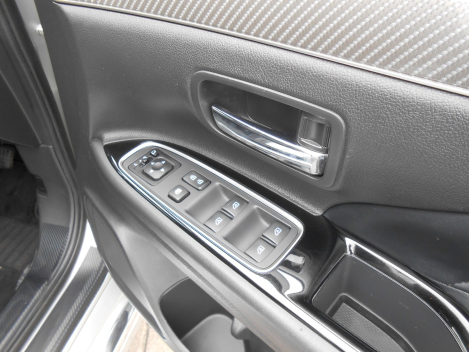 2019 Mitsubishi Outlander 2.4L Petrol Plug-in Hybrid For Sale Images