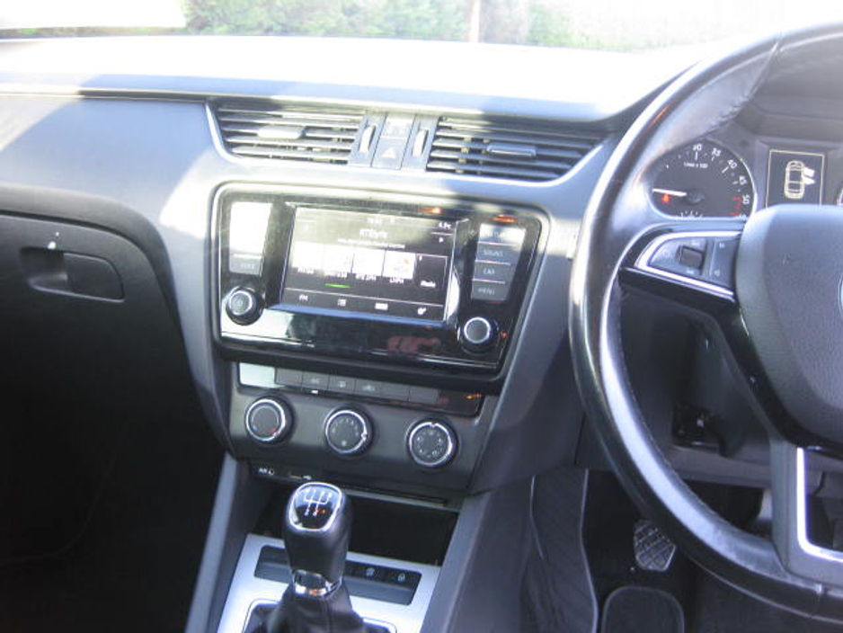 2017 Skoda Octavia 1.6L Diesel For Sale Images